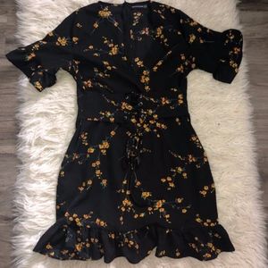 Pretty Little Thing Floral Dress